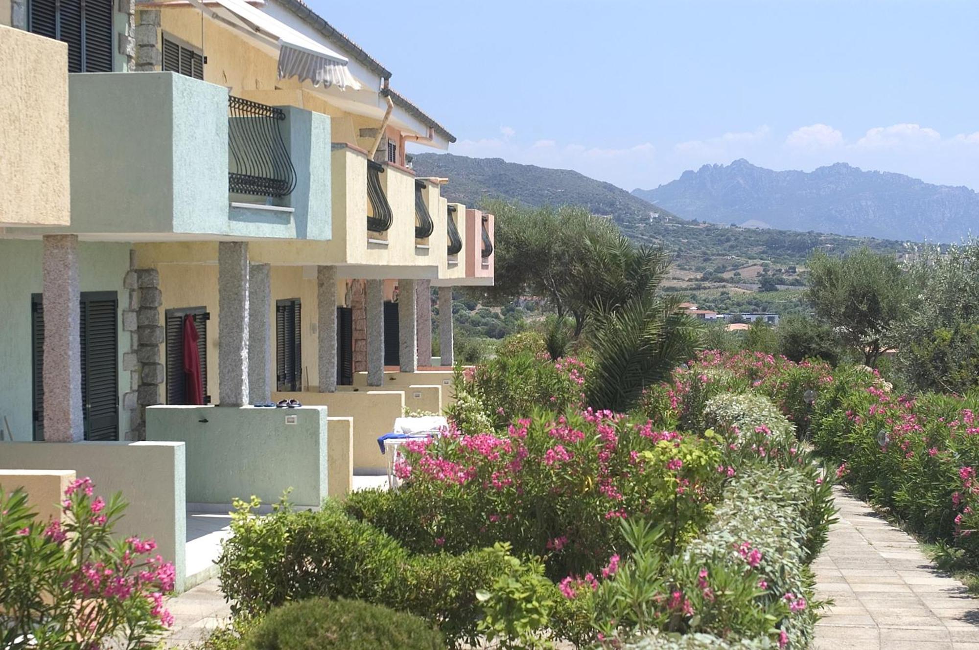 Borgo Del Tennis - Sa Ventana 2 Badesi Exterior foto